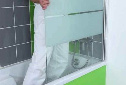 Ecran pentru plastic de baie, structuri pliabile și altele