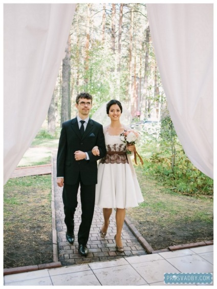 Esküvői stílus és a retro film Alexander és Vlagyimir sosiso4naya
