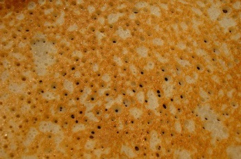 Clatite clare de aur - hostess de piper