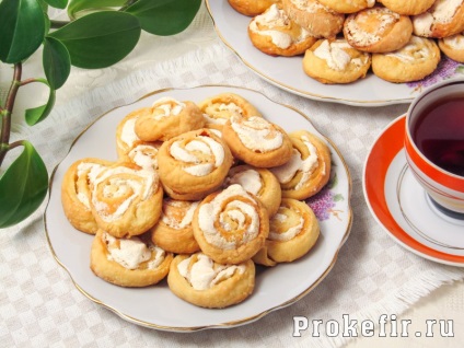 Cottage Cookies brânză - Rosettes - - Rețetă cu fotografie pe Kefir (4 rețete)