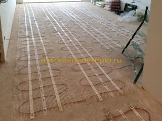 Am pus o podea caldă prin cablu sub un laminat sau linoleum, recomandări și sfaturi de profesioniști