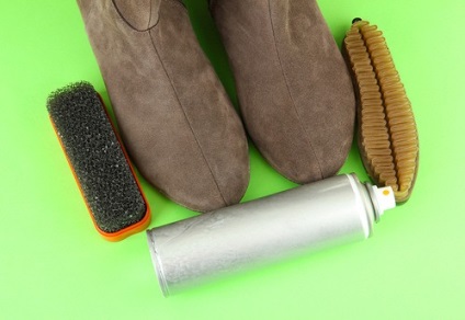 Care este sarea ca să protejeze pantofii de reactiv