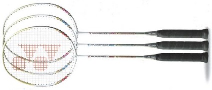 Alegerea unei rachete și a flush pentru joc badminton
