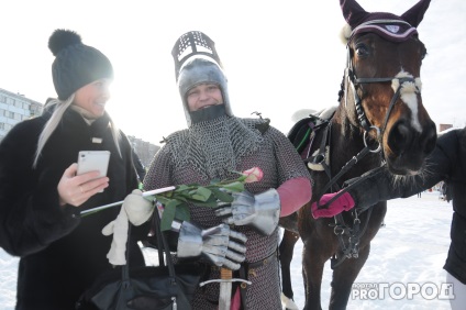 În Ukhta cavalerul a dat flori - acțiunea - orașul pro Ukhta - 14 februarie 2016, știri despre orașul Ukhta - pro