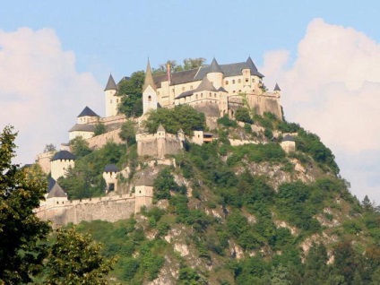 Descrierea castelului ghostwoortz, istorie, excursii