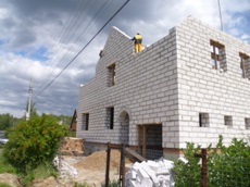 Pentru a suprascrie sau a nu suprascrie (închide) cusatura adezivă a peretelui din beton gazos