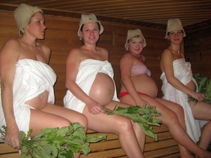 Baie și sarcină în primele etape, riscuri posibile, femeile gravide pot merge la baie și aburi