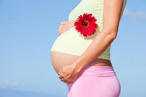 Baie și sarcină în primele etape, riscuri posibile, femeile gravide pot merge la baie și aburi