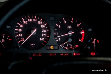 BMW 7-es sorozat E38 - a legújabb egyengetőgépen ez a sorozat, frissebb - a legjobb a nap, amit valaha is szüksége van! (V-alakú nyolc négy) BMW 7-es sorozat E38 - a legújabb egyengetőgépen ez a sorozat, frissebb - a legjobb a nap, amit valaha is szüksége van!