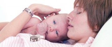 Bratara pentru identificarea nou-nascutului