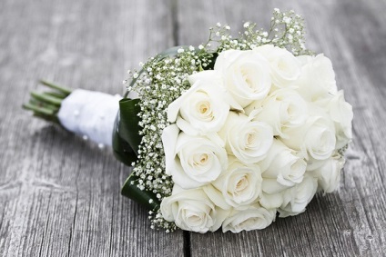 Buchete de trandafiri albi pentru nunta - clasic si non-trivialitate - pagini ladys