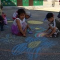 Raportul fotografic al desenelor pentru copii pe asfalt 