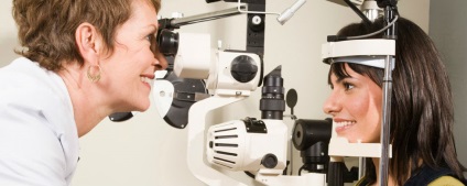 Implantarea de lentile intraoculare phakice