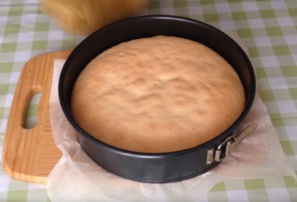 Hogyan lehet gyorsan és egyszerűen főzni torta cseresznye (lépésről lépésre receptek fotókkal és videó)