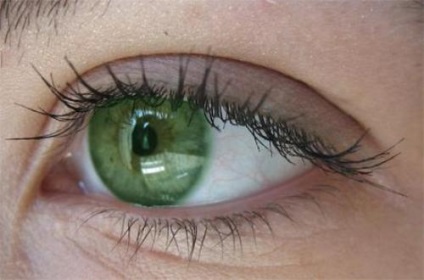 Modul în care lentilele modifică culoarea ochilor