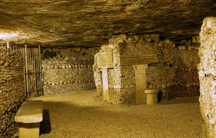 Cum să ajungeți la catacombele din Paris