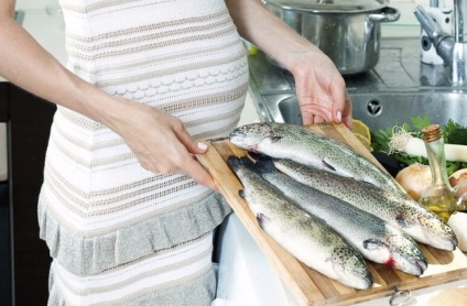 Mit lehet és mit nem esznek halat terhes