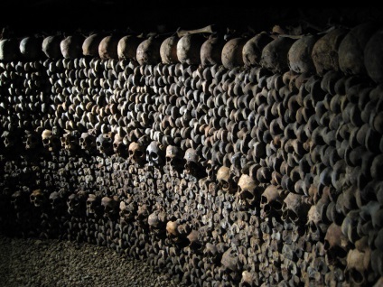 Catacombele (les carriers de paris) din Paris, fotografie, istorie, ghicitori, orar, preț