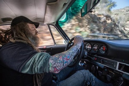 Magnus Walker și caii lui germani