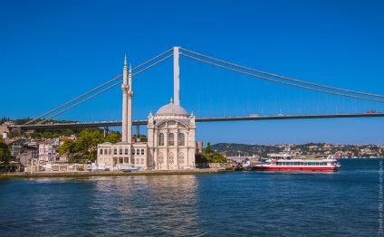 Ortakoy mecset Isztambul utazás, fotók, irányok és