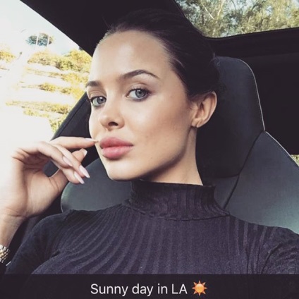 Găsi un alt dublu - o tânără Angelina jolie - a suflat instagram (foto)