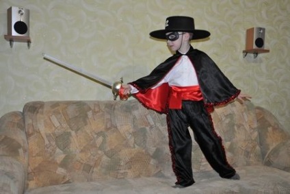 Costume de Anul Nou pentru Zorro pentru băieți cursuri foto - online