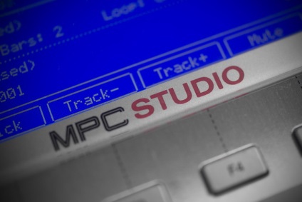 Prezentare generală akai mpc studio - controler compact pentru crearea de muzică