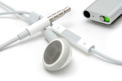 Examinați mp3-player Apple iPod Shuffle a treia generație