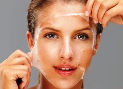 Face peeling în salon