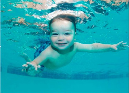 De ce bebelușii înota