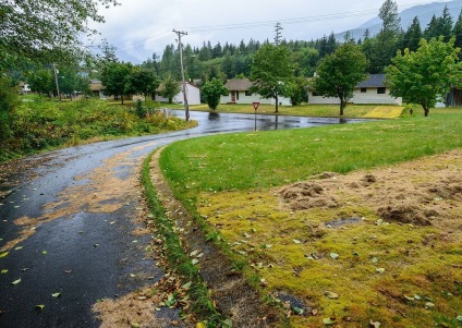 De ce toți locuitorii au părăsit orașul la granița cu Alaska, fără a opri lumina?