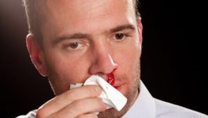 La ce presiune sângele curge din nasul cauzei, ce să facă