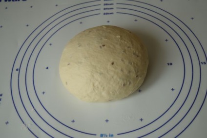 Pâine de grâu - o rețetă pentru pâine din făină de grâu pe drojdie cu o fotografie