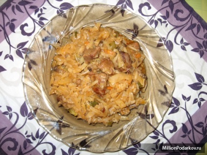 Rețetă pentru al doilea fel de mâncare - orez cu varză, ciuperci și castraveți murate