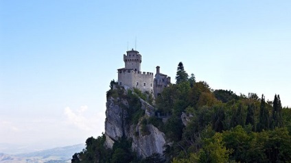 San Marino - a városállamok Olaszországban hogyan juthatunk el oda, turisztikai látványosságok, bevásárló