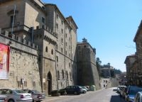 San Marino - útmutató nyaralni, hogyan juthatunk el oda, szállítás, vízum