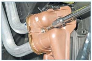 Scoaterea radiatorului încălzitorului, Nissan Almera