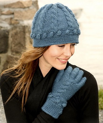 Pălăriile tricotate pentru femei pentru anul 2017 sunt realizate cu ace de tricotat și croșetat