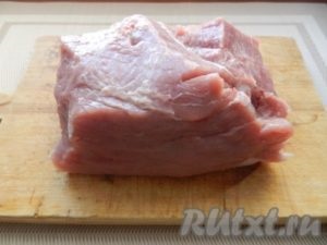Carne de porc coaptă cu vinete și ardei - pregătim pas cu pas cu fotografie