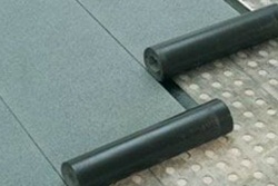 Eliminarea scurgerilor de acoperișuri metalice de către propriile forțe înainte de apariția acestora