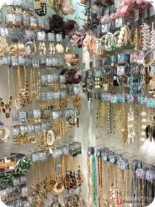 Returnarea bijuteriilor la magazin prin lege
