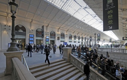 Stația de cale ferată Saint-Lazare