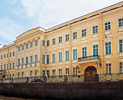 12 „Puskin” helyek St. Petersburg, amely nem szégyelli, hogy tudja