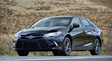 2015 Toyota Camry Review