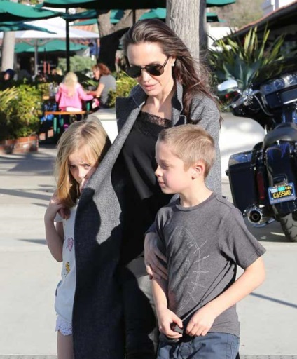 Angelina Jolie arată după divorț, fotografie