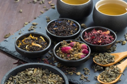 Arome în darurile de ceai de natură sau chimie