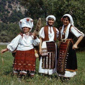 Costum popular bulgaresc, stiri despre Bulgaria