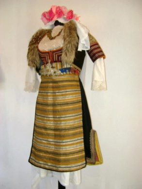 Costum popular bulgaresc, stiri despre Bulgaria