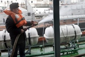 Combaterea incendiilor asupra regulilor, mijloacelor și metodelor navei