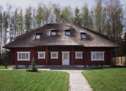 Case din lemn din Belarus, Case la cheie